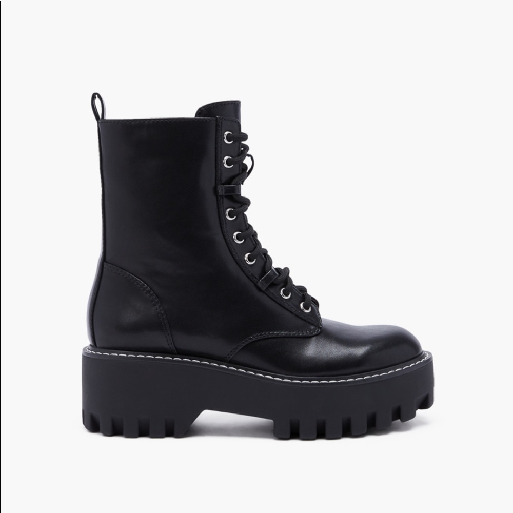 Shoedazzle combat boot. Black